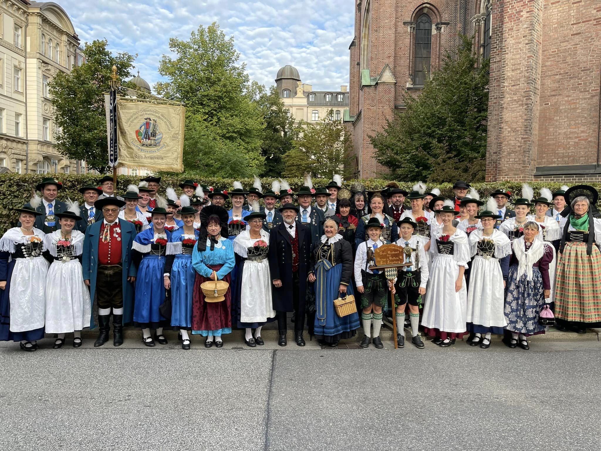 Meringer beim Trachten- und Schützenzug